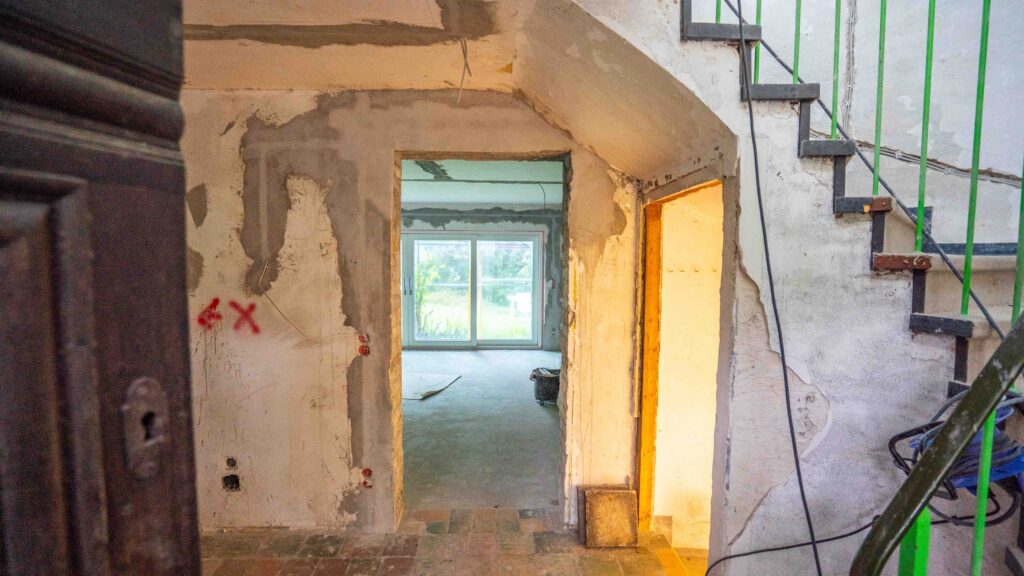 Ausgangszustand der Innenräume beim Projekt in Düsseldorf-Grafenberg